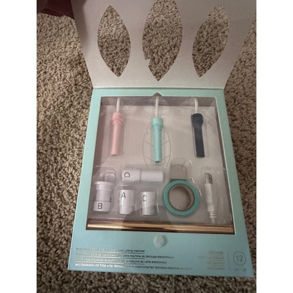 New We R Memory Keepers Foil Quill All-in-One Kit Heat Pen Foil Projects - Picture 2 of 5